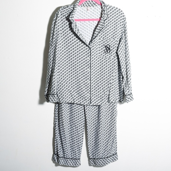 Victoria's Secret Reindeer Christmas Pajamas Black Deer Pajama Set Medium - Picture 1 of 8